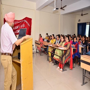 Science department organized a guest lecture on "Science Education and Career of Women" under the guidance of Principal Dr. (Mrs.)Neeru Sharma